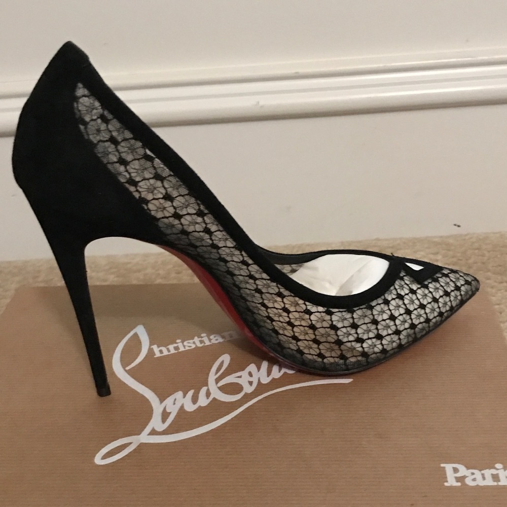 SIZE 39- LOUBOUTIN NEOALTO DENTELLE RESILLE